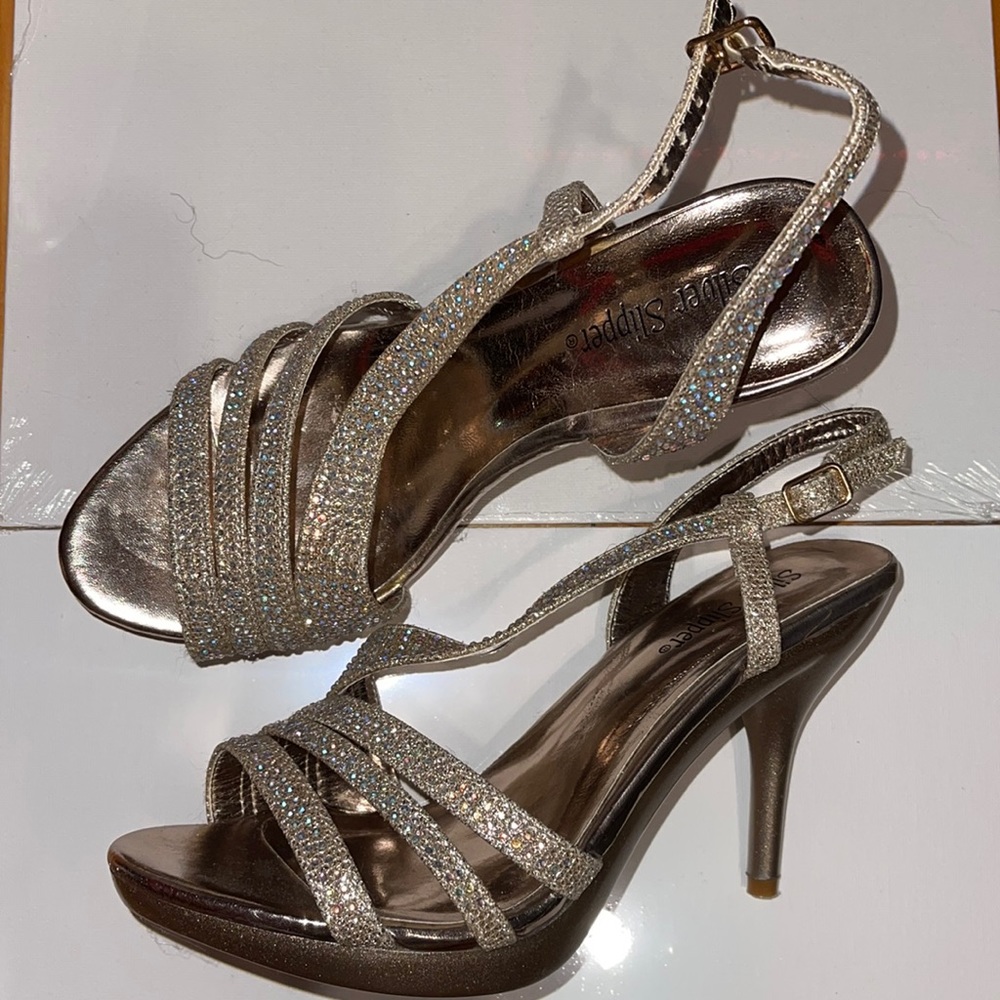 Gold 3in heels